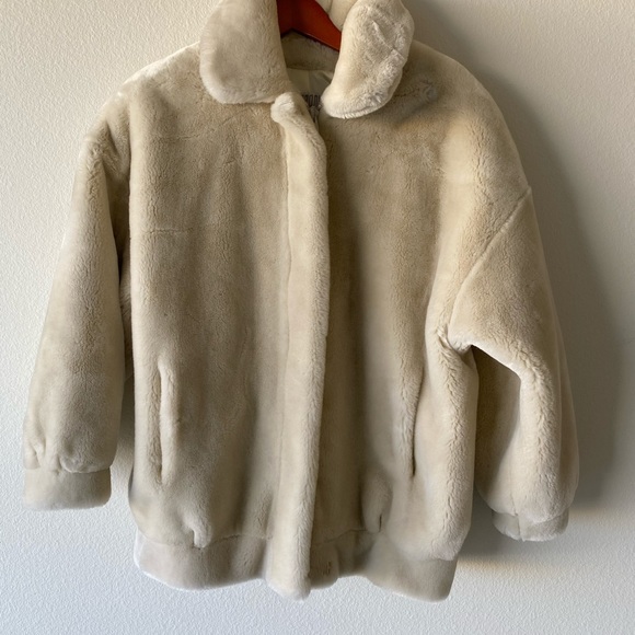 Teddy White Coat - Picture 1 of 7